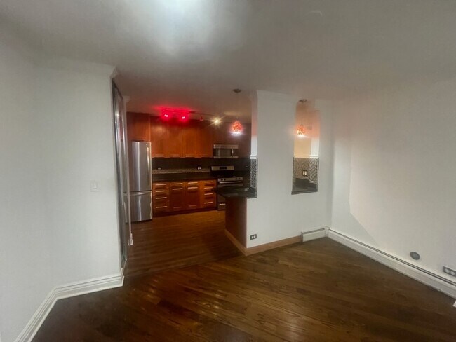 Foto del edificio - 7306 N Winchester Ave