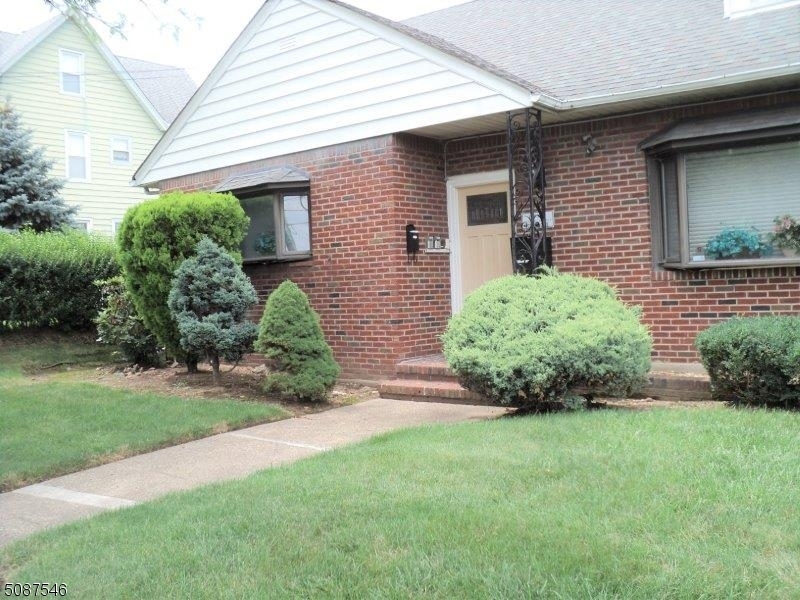 Primary Photo - 2 Clifton Ave