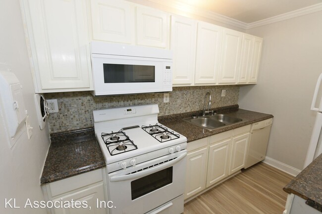 Foto del edificio - 1 br, 1 bath House - 7529 Riverdale Road  ...