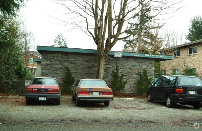 Building Photo - Brookside Apartments