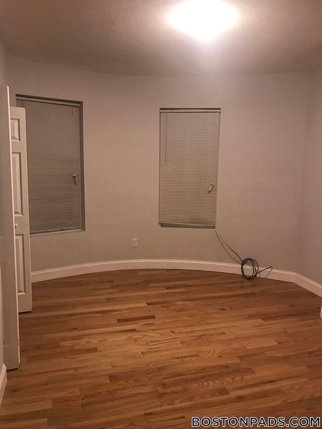 Foto del edificio - 55 Dudley St