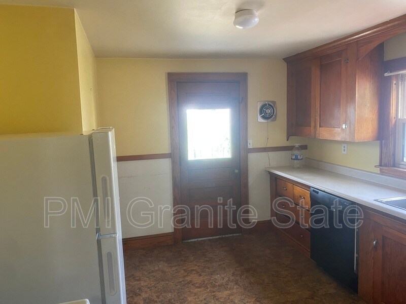 Primary Photo - 162 Beech St