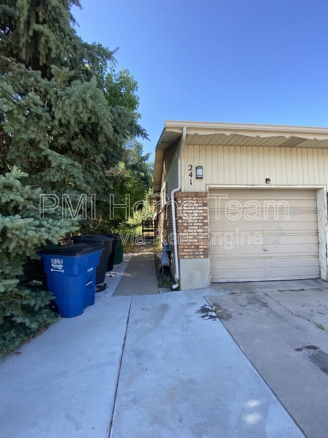 Building Photo - 241 E 200 N
