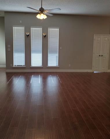 Foto del edificio - 2901 Creek Valley Dr