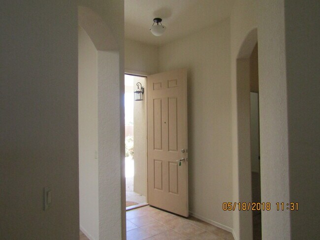Foto del edificio - Beautiful 2 Bedroom/2 Bathroom Del Prado Condominium **Coming Soon**