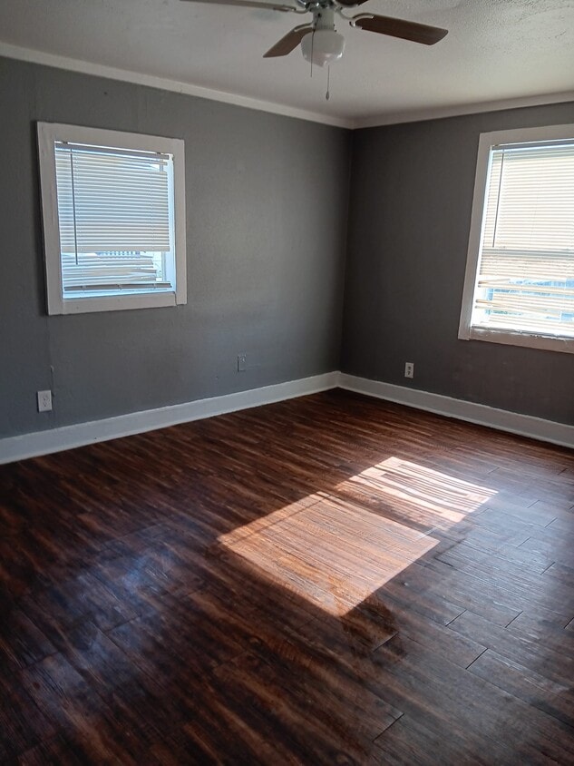 Photo - 1214 Dalview Ave (Dallas, TX)