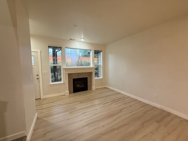 Foto del edificio - 19102 20th Dr SE