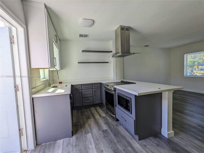 Foto del edificio - 16911 N Miami Ave