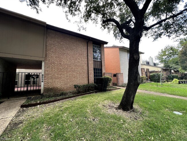 Foto del edificio - 4 br, 3 bath House - 9320 Chimney Cor