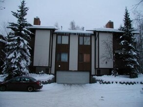 Building Photo - 450 E 56th Ave