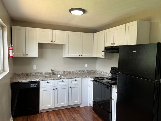 Foto del edificio - Remodeled 1 Bedroom / 1 Bath in nice quiet...