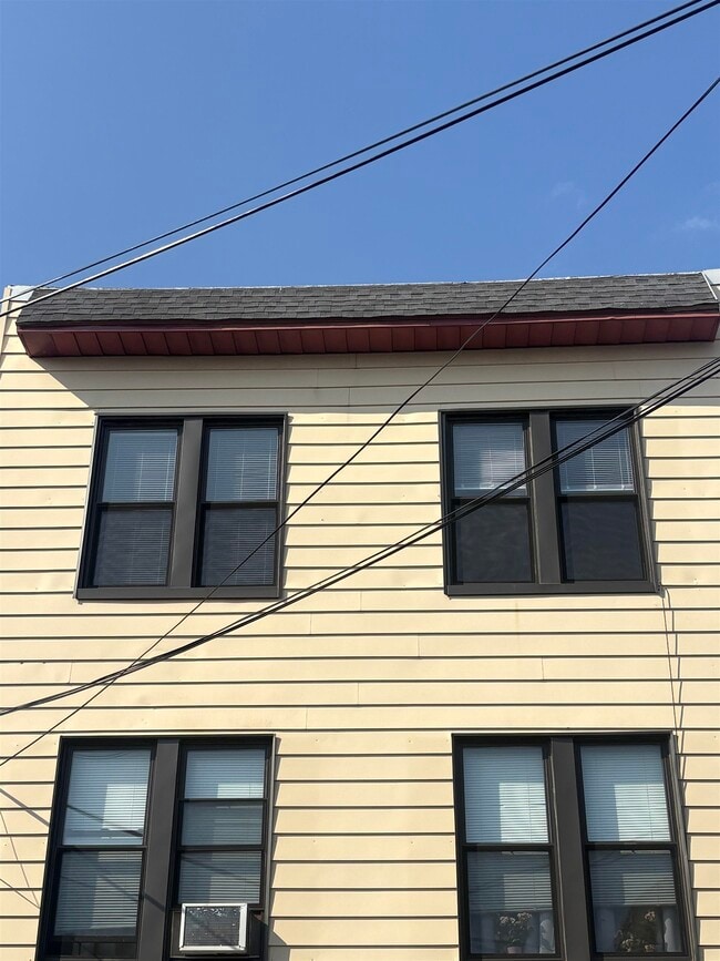 Foto del edificio - 1107 72nd St