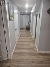 Building Photo - 996 Robinson St