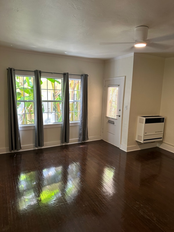 Primary Photo - 2036 Highland Ave