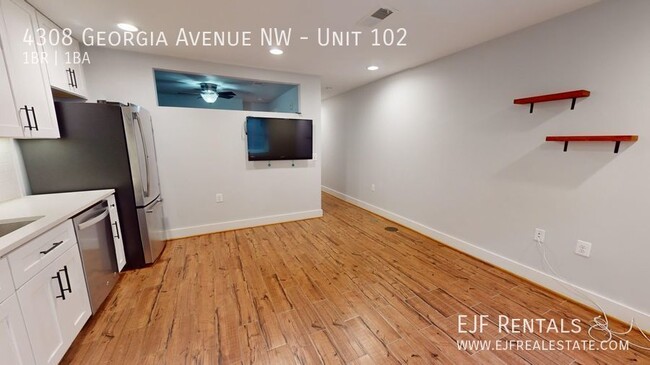 Building Photo - Georgia Ave Spacious One Bedroom W/Private...