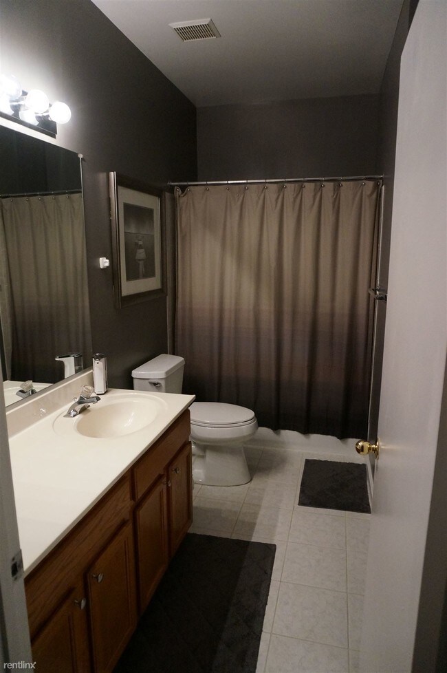 Foto del edificio - 7113 Sandown Cir