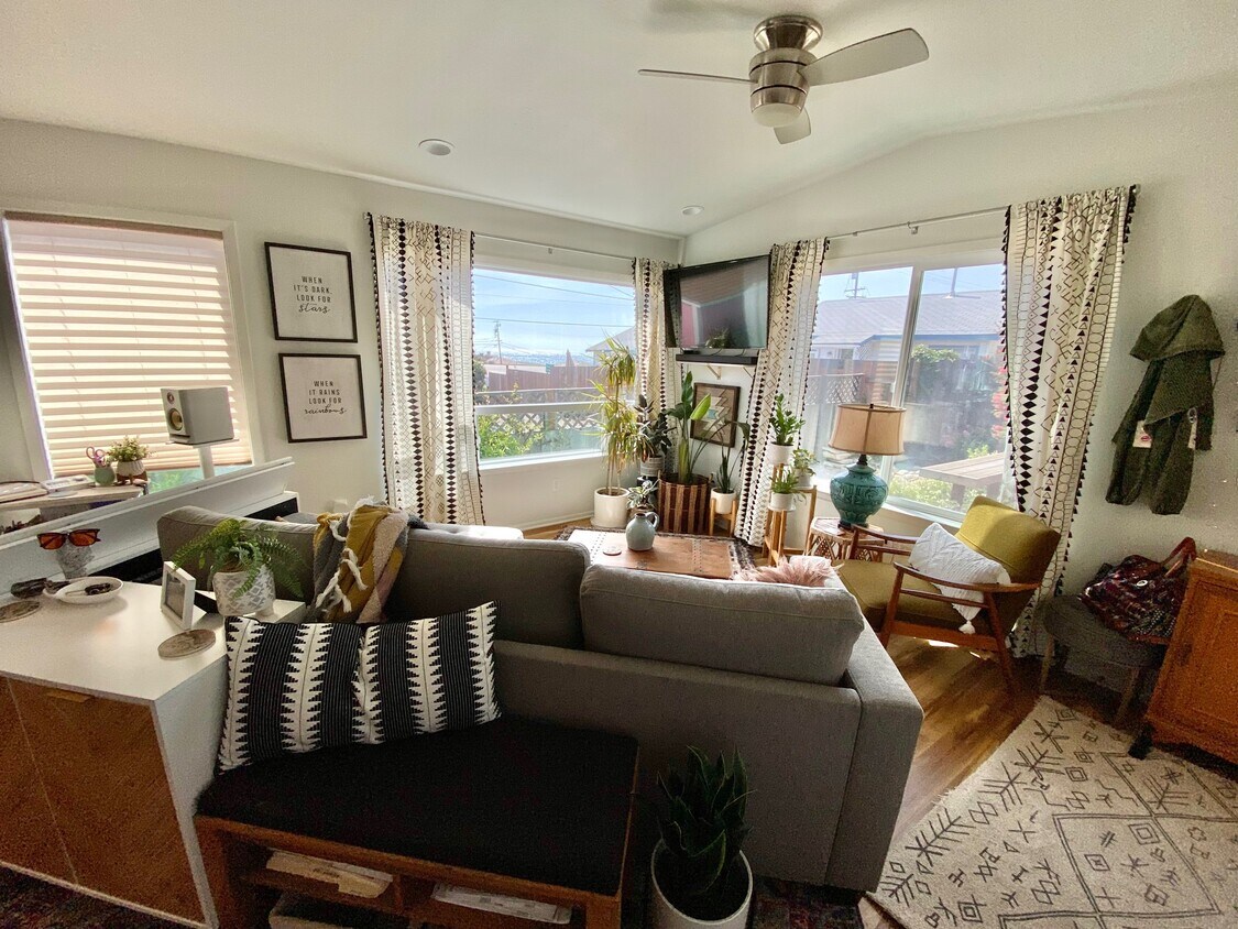 Foto principal - 2676 Orville Ave