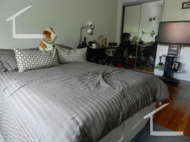 Foto del edificio - 4 Bed 2 Bath available 6/1