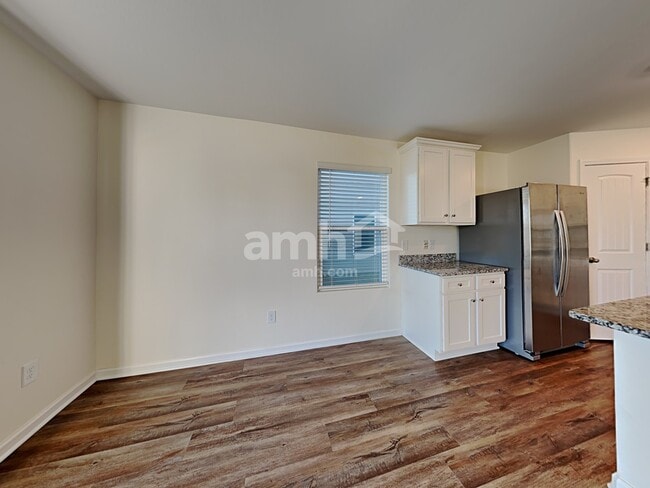 Foto del edificio - 6072 Mason Tucker Dr