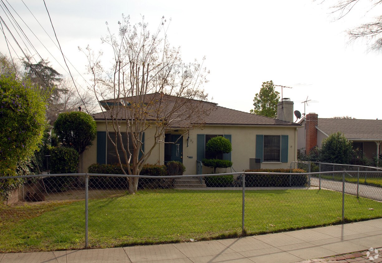 Building Photo - 82-88 S Daisy Ave