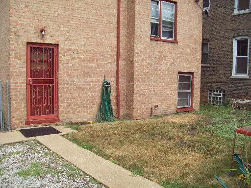 Building Photo - 2523 Grunewald St
