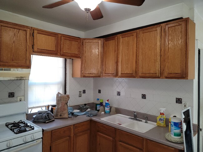 Foto del edificio - 5746 W 64th Pl