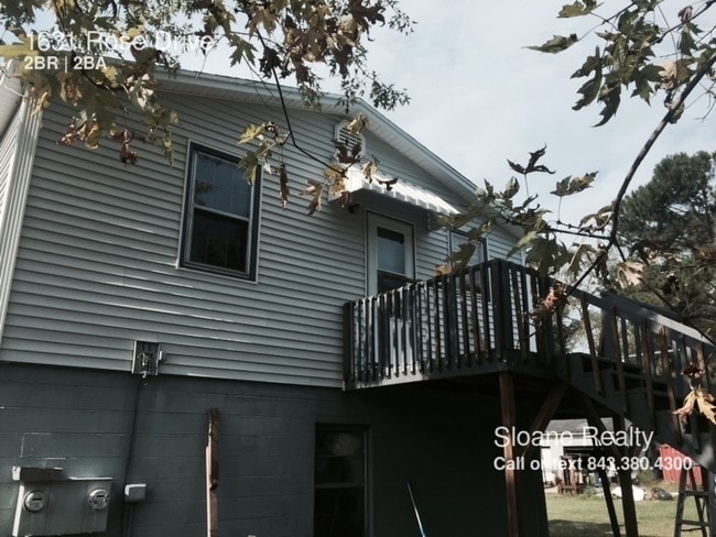 Building Photo - 1631 Rose Dr