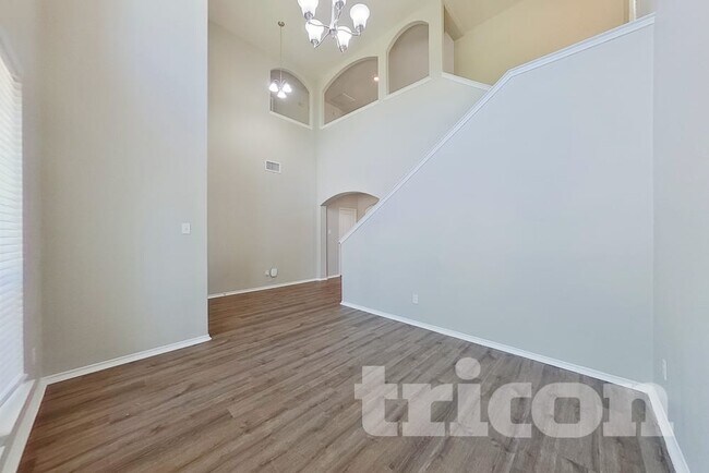 Foto del edificio - 3621 Spring Run Ln