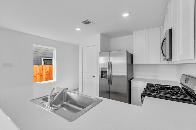 Foto del edificio - 14615 Ascot Bend Cir