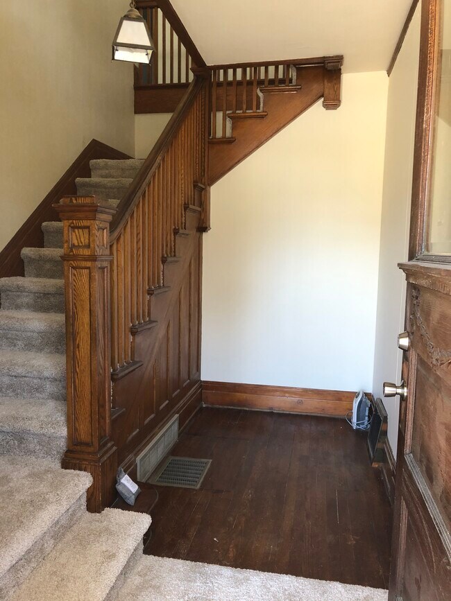 914 Jones St, Watertown, WI 53094 Townhome Rentals in Watertown WI