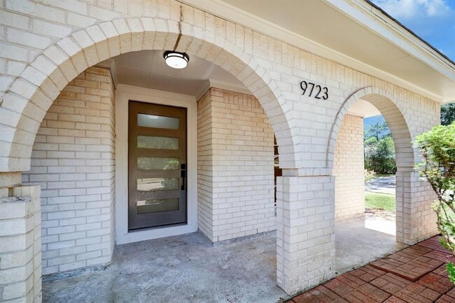 Building Photo - 9723 Galston Ln