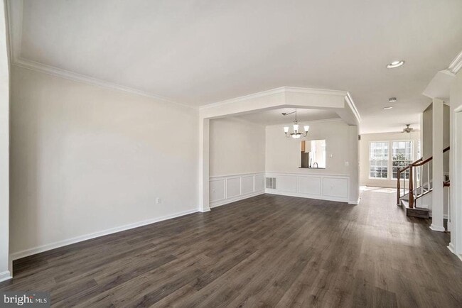 Building Photo - 5635 Sheals Ln