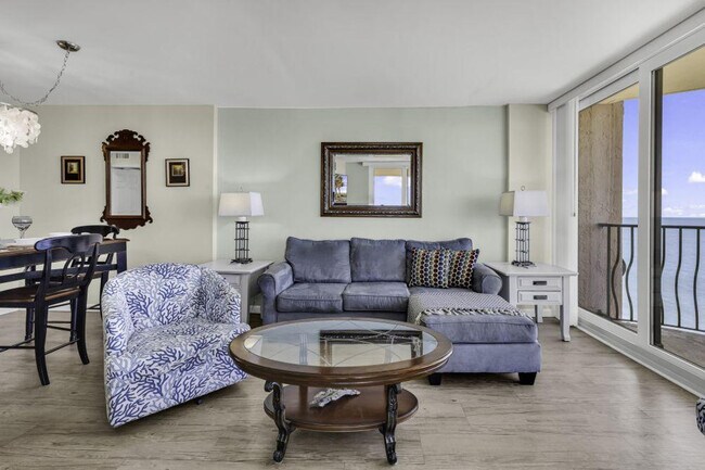 Foto del edificio - 2500 N Ocean Blvd
