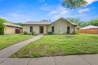 Building Photo - 3939 Branch Hollow Dr