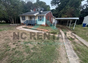 Building Photo - 422 Lamont St