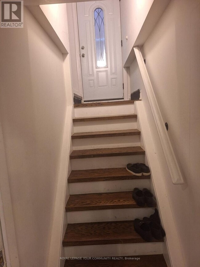 Photo du bâtiment - 48 Squire Dr