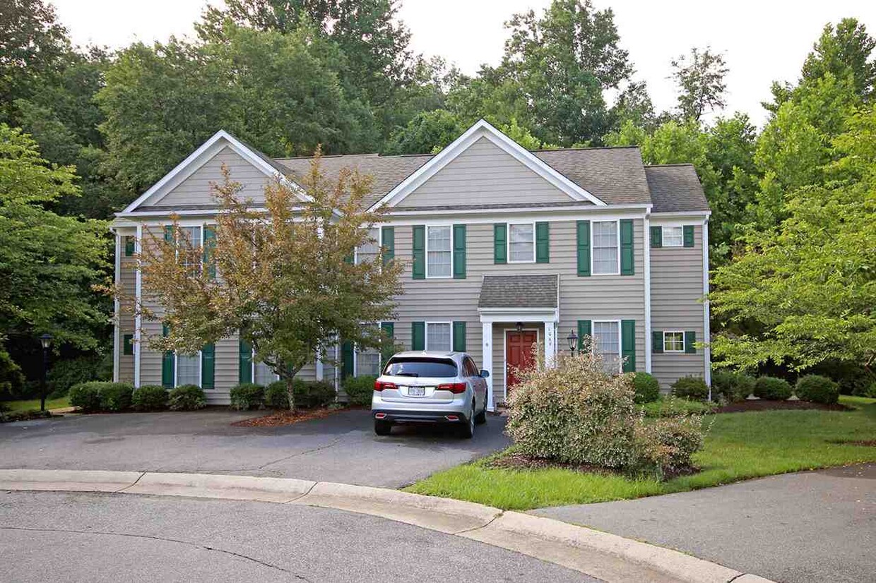 Primary Photo - 1069 Bristlecone Ln