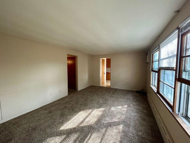 Foto del edificio - 303 W 34th St