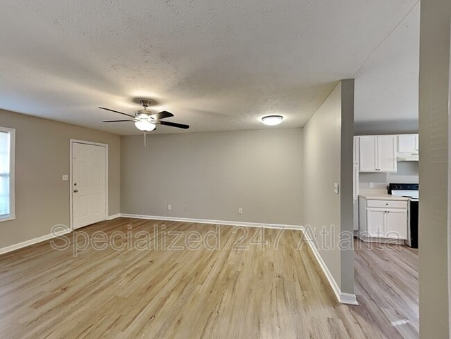 Building Photo - 546 Baron Dr