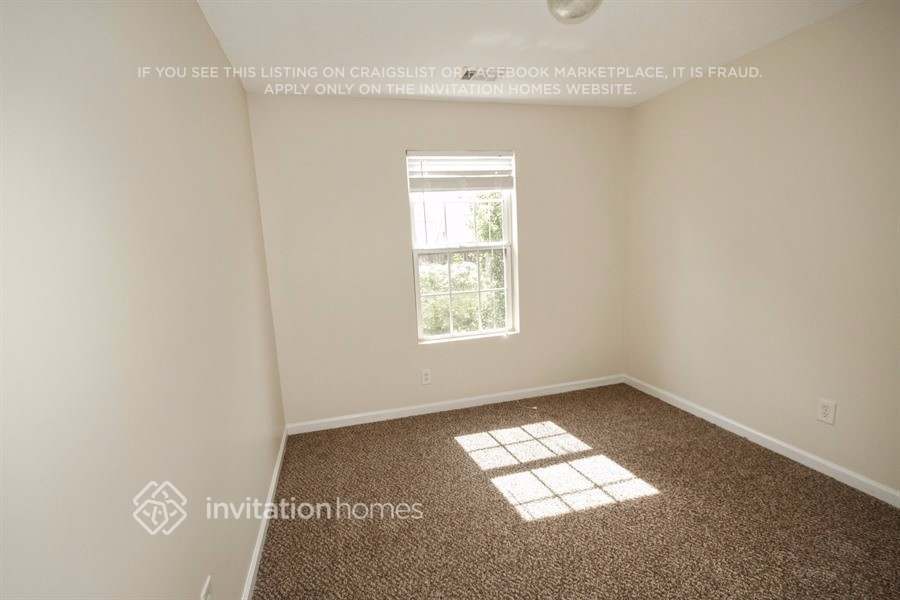 Building Photo - 4065 Mission Way