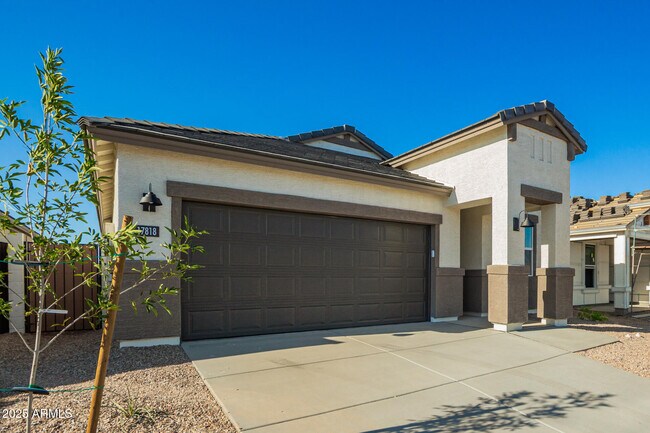 Building Photo - 17818 W Vogel Ave