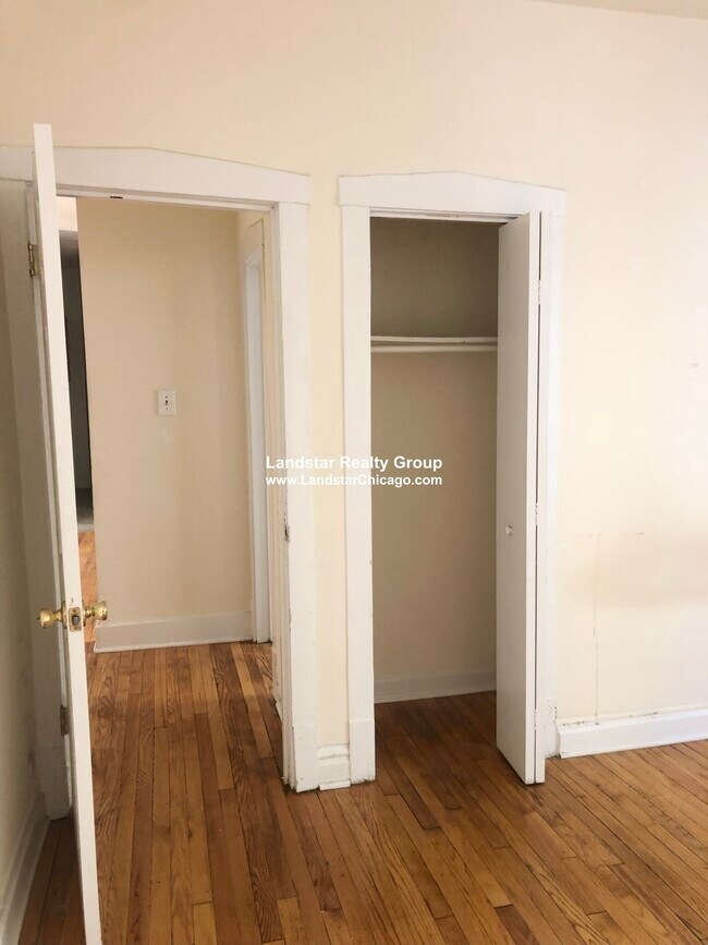 Foto del edificio - 1536 N Kedzie Ave