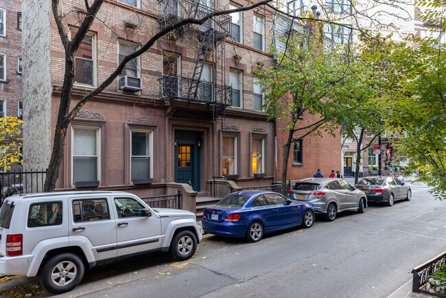 Building Photo - 71 Barrow St