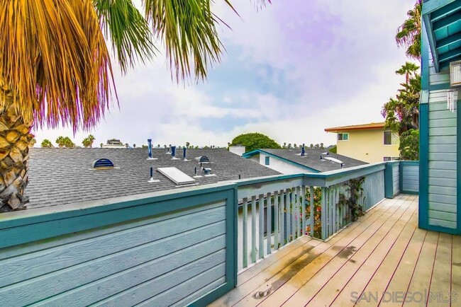 Building Photo - 4704 W Point Loma Blvd