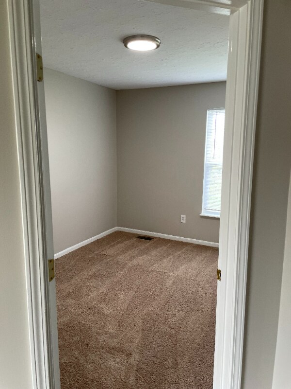 Foto del edificio - 71 Deer Haven Ct