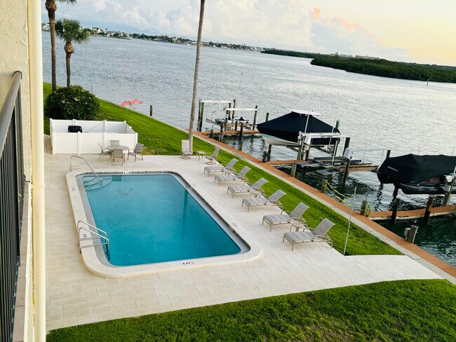 Heated pool - 12525 3rd St E