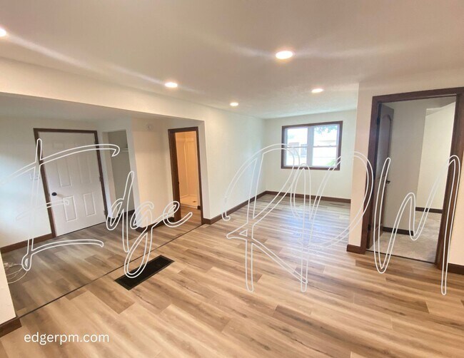 Foto del edificio - Charming 1 Bedroom, 1 Bathroom Home in Waterloo, IA!