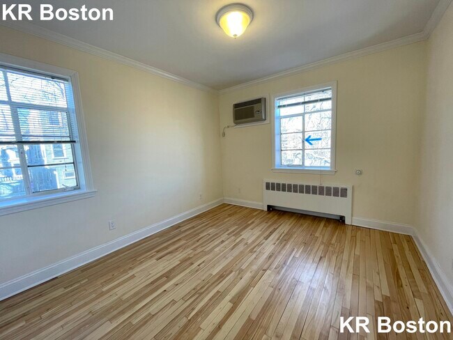 Building Photo - 94 Francis St