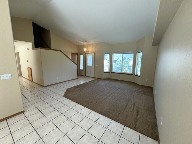 Foto del edificio - Backyard Oasis: 3 Bedroom 2 Bath House Ava...
