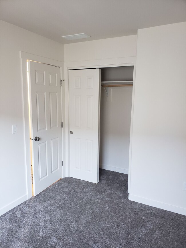 Foto del edificio - 712 Schodde Ave